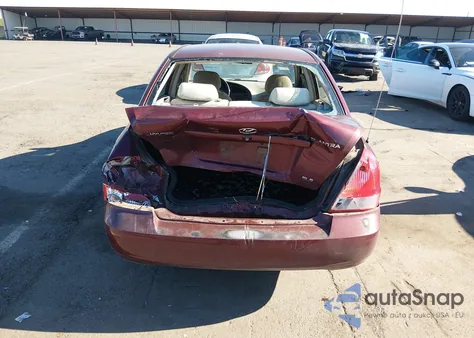 2001 Hyundai Elantra Gls z USA, uszkodzony, nr VIN KMHDN45D21U171070